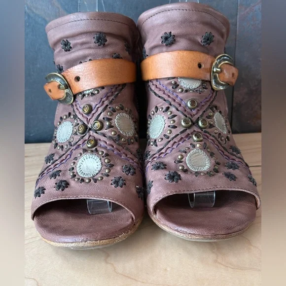 A.S.98 Tofy Peep toe embellished Boho ankle bootie, 39/9 pinkish tan, great shoe - Picture 3 of 16